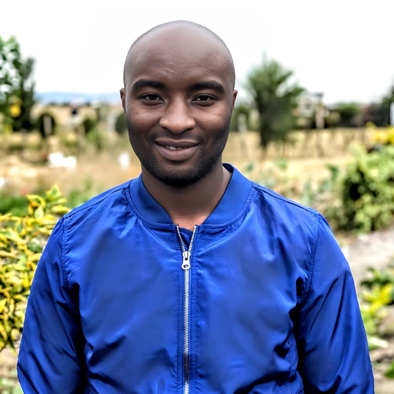 Madegwa Mmbono